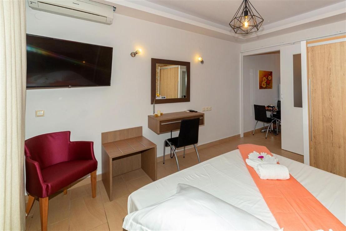Studio Nikiti Beach Exterior foto