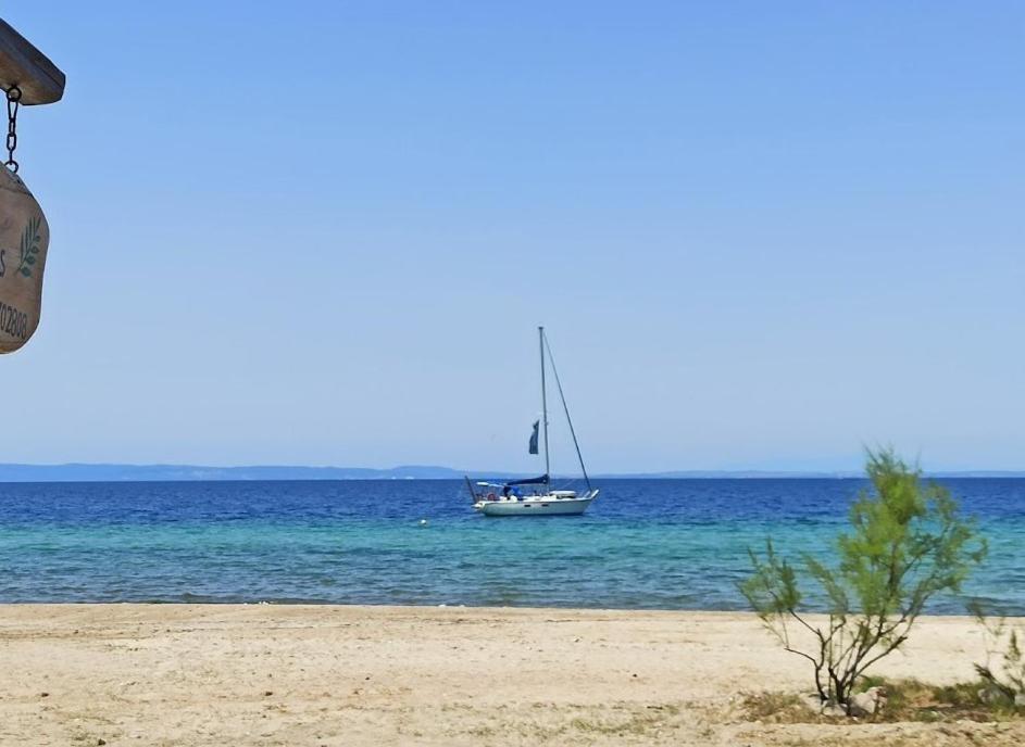 Studio Nikiti Beach Exterior foto