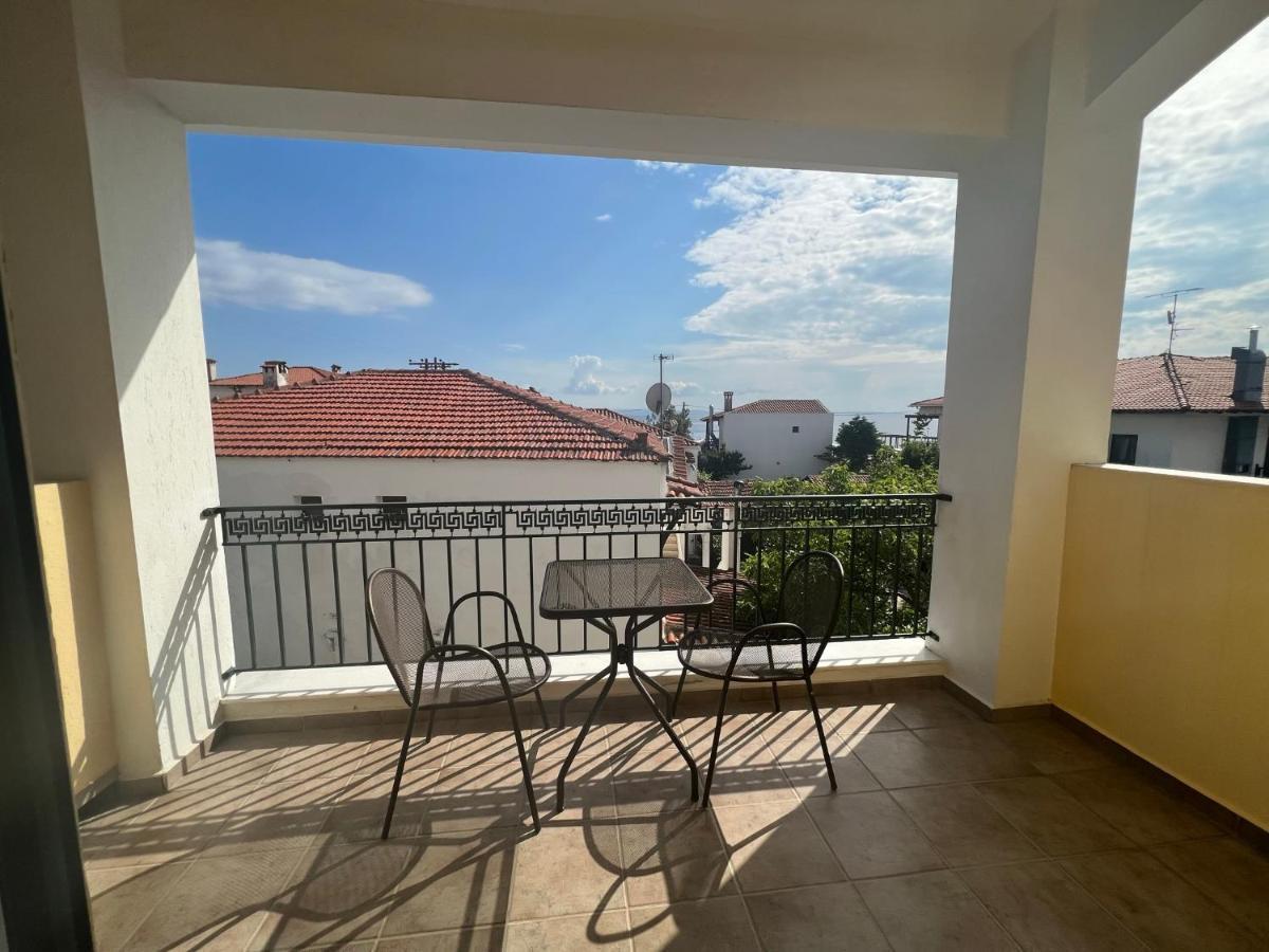 Studio Nikiti Beach Exterior foto