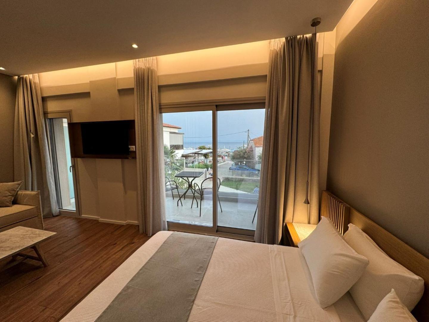 Studio Nikiti Beach Exterior foto