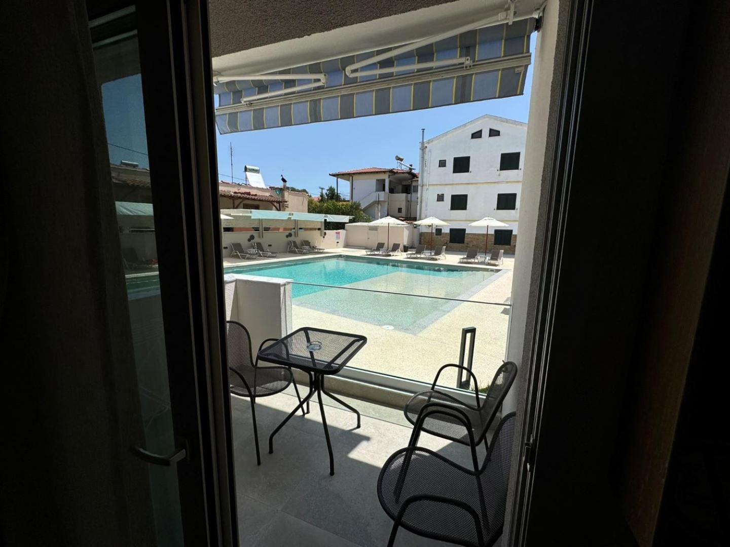 Studio Nikiti Beach Exterior foto